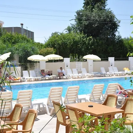 Akasia Hotel 3*