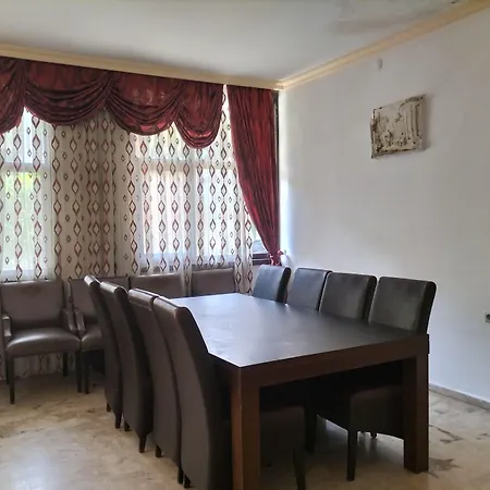 Hotel Akasia 3*