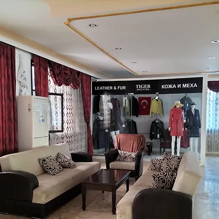 Hotel Akasia 3*