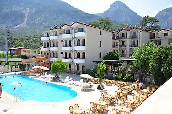 Akasia Hotel 3*